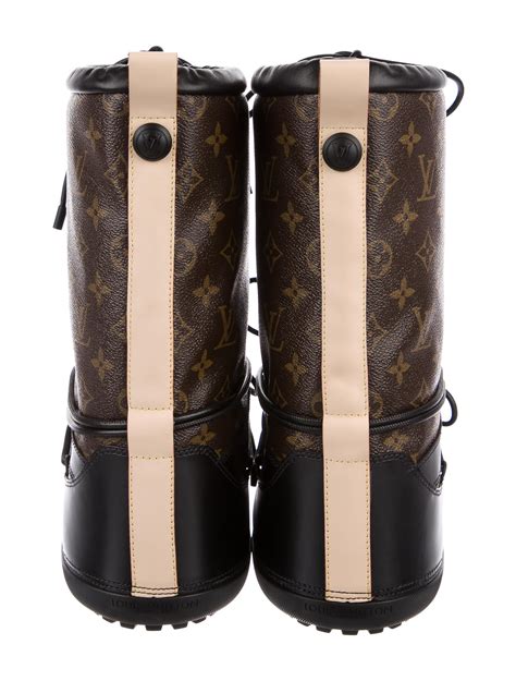 louis vuitton moon boots